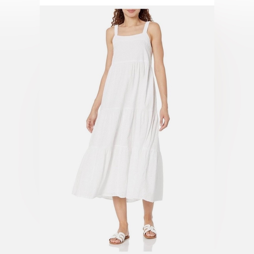 Elegant White Maxi Dress